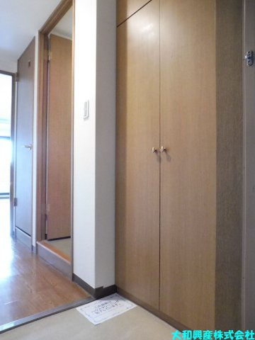 ドマーニIの玄関