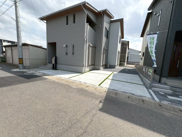 新築戸建　岐阜市朝霧町　全2区画分譲の駐車場|■駐車場　■ヤマダ不動産　株式会社リライフ　
■夢のマイホーム購入をフルサポートします！