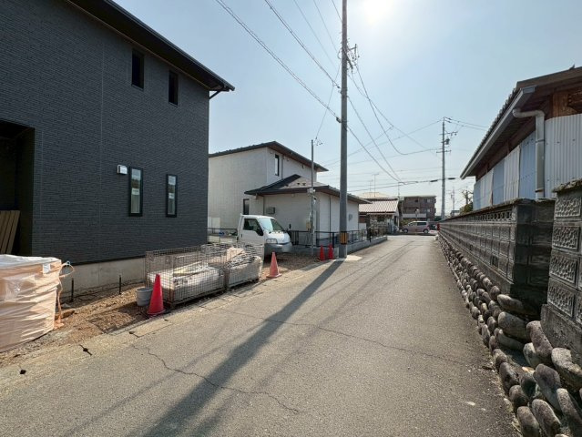新築戸建　岐阜市朝霧町　全2区画分譲の前面道路含む現地写真|「現地（2026年1月5日）撮影」　
■前面道路　
■ヤマダ不動産　株式会社リライフ