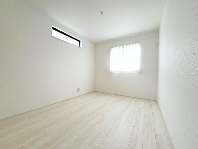 【寝室】 | 新座市野寺2丁目　新築一戸建住宅　全1棟　(保谷店) | 2階6.0帖/さまざまな家具を取り入れやすいナチュラルな内装。