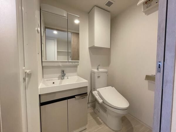 アーバンパーク日暮里Ⅱの独立洗面台