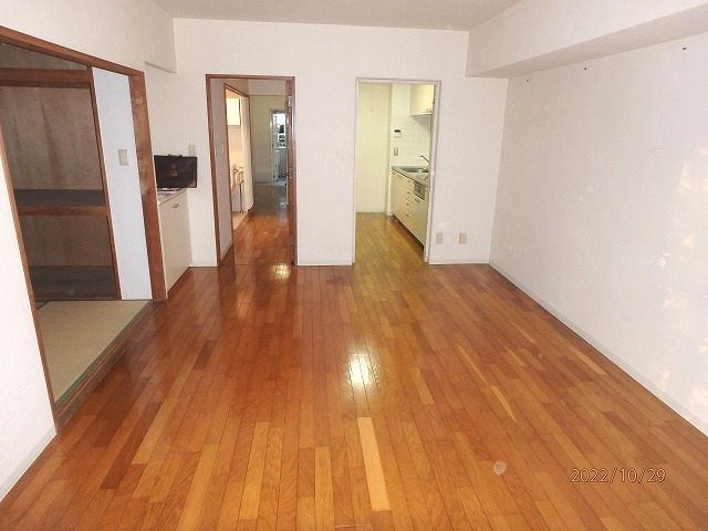 川越ニューシティいせはら リバーサイド壱番街２号棟の居間・リビング