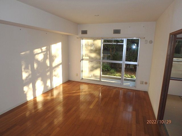 川越ニューシティいせはら リバーサイド壱番街２号棟の居間・リビング