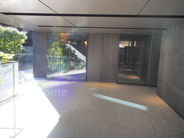 【エントランス】 | ザ・パークハウス渋谷南平台　