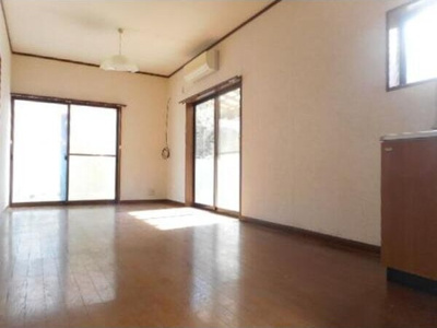 【居間・リビング】 | 布施貸家