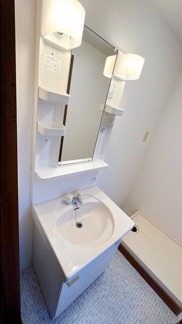 モンシャトー小金井成和の独立洗面台