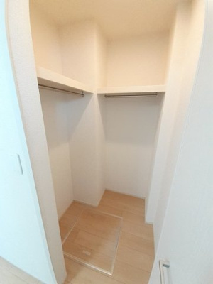 【収納】 | ローレル