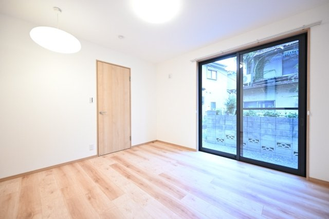 方南一丁目戸建の洋室|（洋室1）