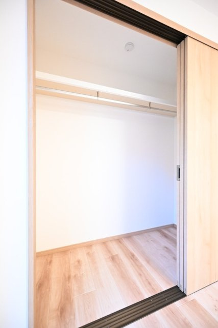 方南一丁目戸建の収納|（洋室1）