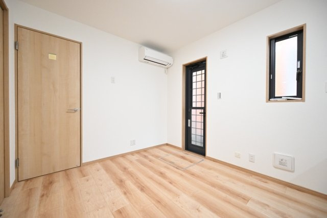 方南一丁目戸建の居間・リビング