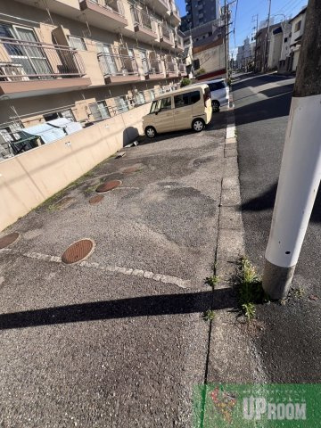 春日井シャトーの駐車場