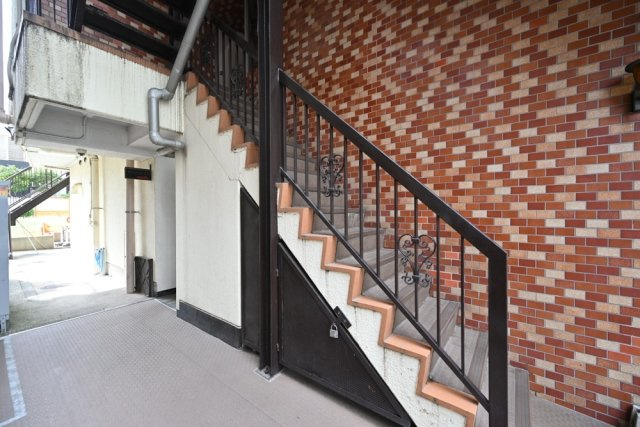 マンション神楽坂のエントランス