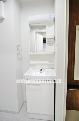 フェリチタ越谷駅前の独立洗面台