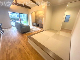 【居間・リビング】 | 岐阜市河渡！築47年のお家を劇的大改造！家族みんなでくつろげる広々リビング3LDK！ | 岐阜市河渡！築47年のお家を劇的大改造！家族みんなでくつろげる広々リビング3LDK！