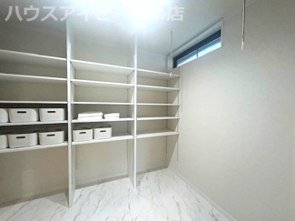 【ランドリースペース】 | 岐阜市河渡！築47年のお家を劇的大改造！家族みんなでくつろげる広々リビング3LDK！ | 岐阜市河渡！築47年のお家を劇的大改造！家族みんなでくつろげる広々リビング3LDK！