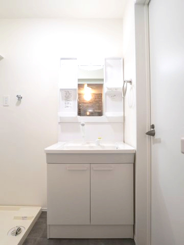 南グランドの独立洗面台