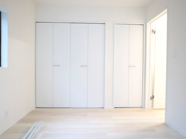 南グランドの洋室