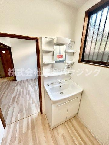 大森テラスハウスの洗面所