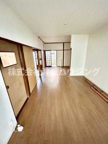 大森テラスハウスの居間・リビング