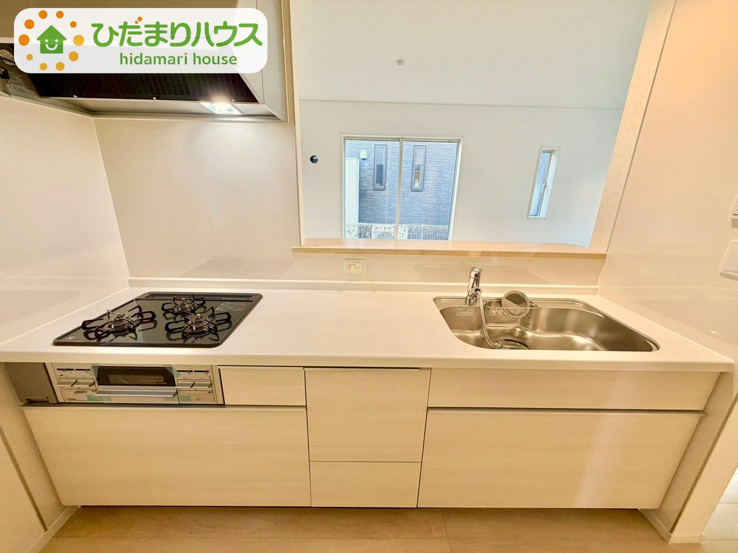 野田市尾崎第16　新築戸建　6号棟のキッチン|リビングを見渡せるキッチンはお子様を見ながらでも料理が出来て安心ですね☆							
