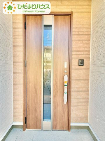 野田市尾崎第16　新築戸建　6号棟の玄関|是非一度、ご家族そろってご内覧ください♪					

