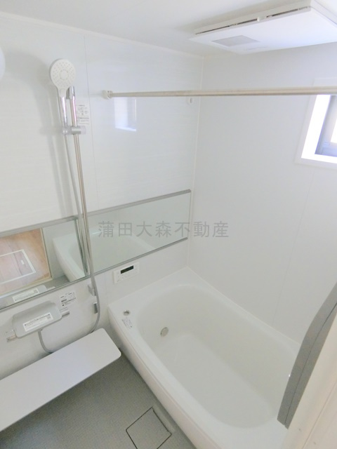 蒲田本町戸建の浴室|浴槽乾燥機と追い焚き機能付きお風呂