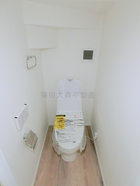 蒲田本町戸建のトイレ|温水洗浄便座付きトイレ