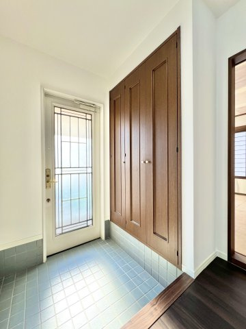 中央区泉1丁目の玄関