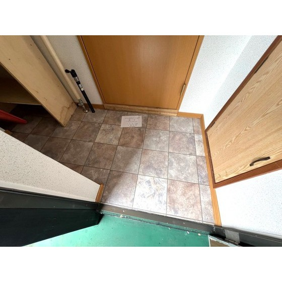 グランドール水元の玄関