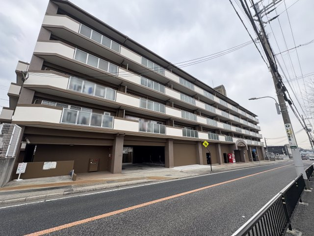 プレステージ南大久保の外観