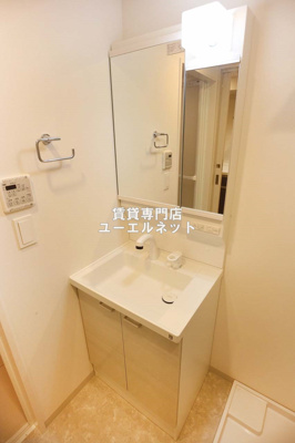 【独立洗面台】 | WORVE吹田江坂 | 清潔感ある独立洗面台で毎日気持ちよく♪