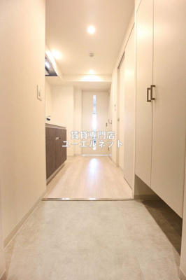 【玄関】 | WORVE吹田江坂 | 住まいの顔ともなる玄関