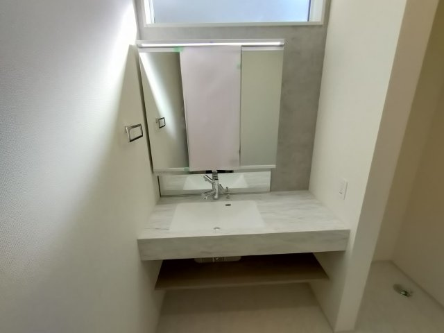 【BLOOMING GARDEN】　加須市久下1丁目　2期　全1邸の間取り|〇4LDK〇
土間収納付き！収納豊富な間取り♪
※5LDK間仕切り対応可