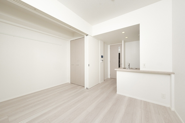 エンクレスト博多PARKSIDEの居間・リビング|こちらの居間で趣味の時間をお楽しみください