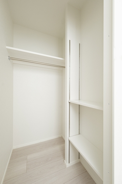 エンクレスト博多PARKSIDEの玄関|シンプルで使いやすい玄関です