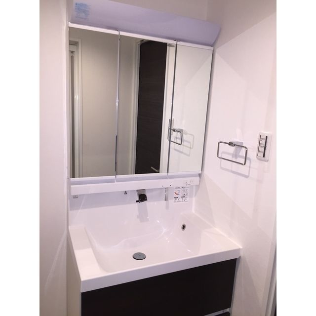 ガーデンハウス千歳船橋の独立洗面台