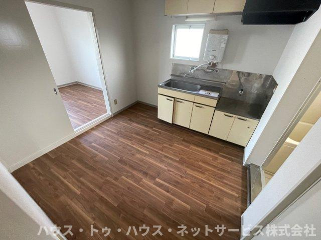 ハイツ田中の居間・リビング