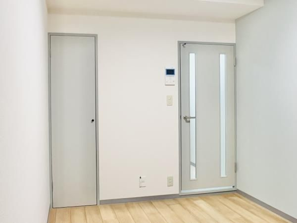 リシェス明大前の居間・リビング