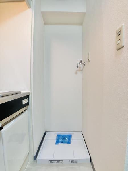 リシェス明大前の玄関