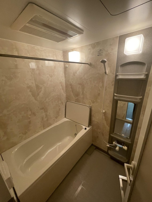 プラザクレスト横浜上永谷【仲介手数料無料】の浴室