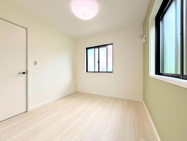 戸塚区平戸1丁目　新築戸建ての洋室|◆住宅ローンのご相談や周辺環境のご案内も含め、ローンに詳しい、地元に詳しいスタッフがお出迎えさせていただきます。お気軽にご相談ください。
