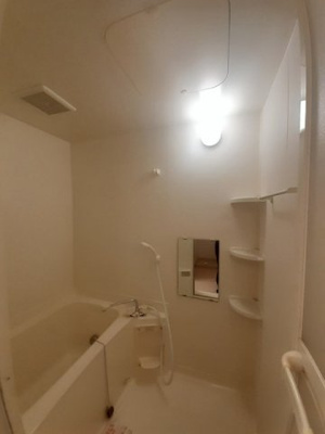 【浴室】 | メゾンドヴェール西浜 | 落ち着いた空間のお風呂です