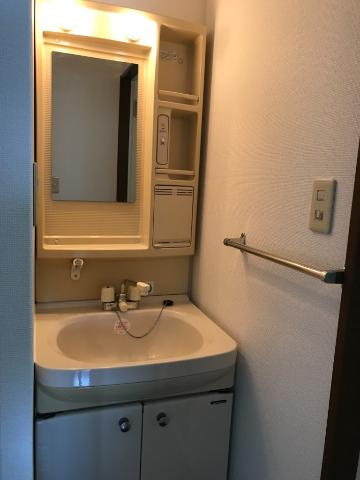 コーポイマージュＡ棟の洗面所|洗髪洗面化粧台