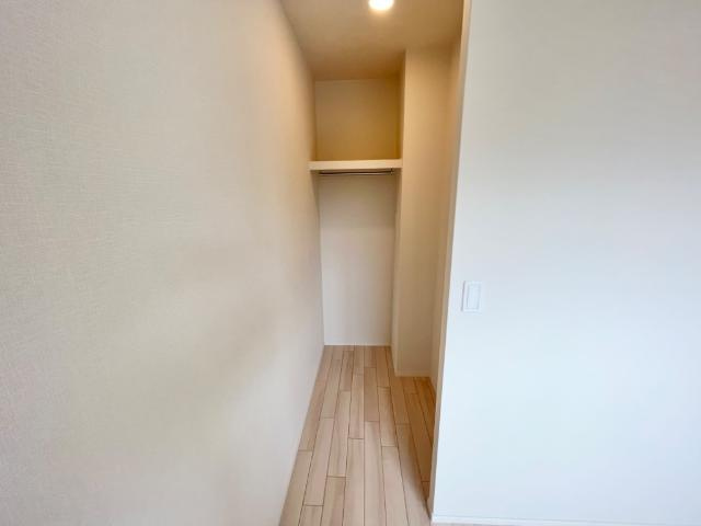 サクラテラスの収納|ウォークスルークローゼット（イメージ）