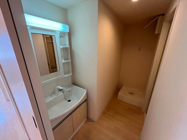 セラヴィ箱崎の洗面所|洗髪洗面化粧台（イメージ）