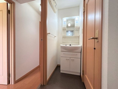 【洗面所】 | セントポーンズＣ