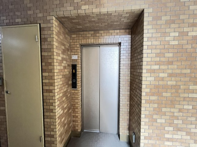 ライオンズマンション小岩第3の玄関