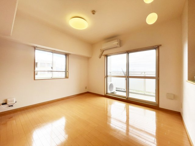 エスポワールの居間・リビング