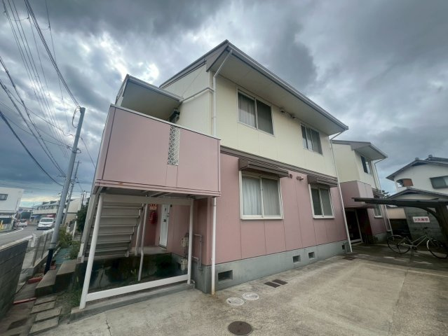 ヴィラ新宅の外観