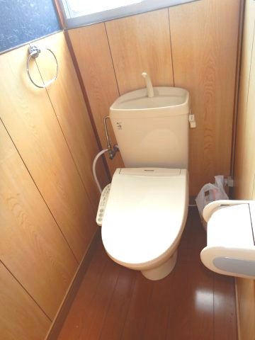 酒津平屋貸家のトイレ
